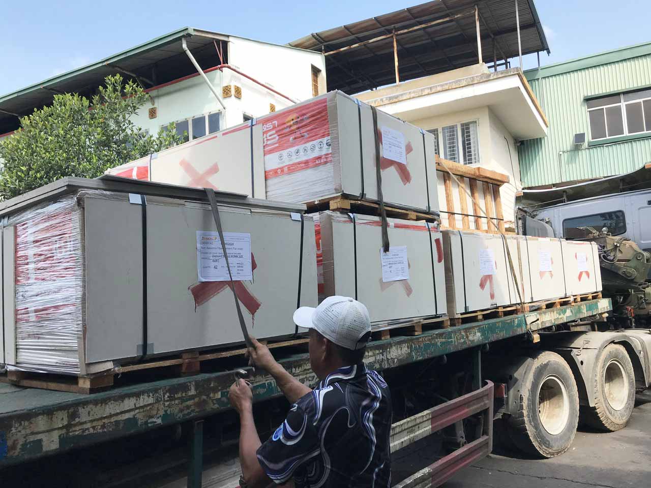 vận chuyển tấm cemboard 14mm tại bình dương